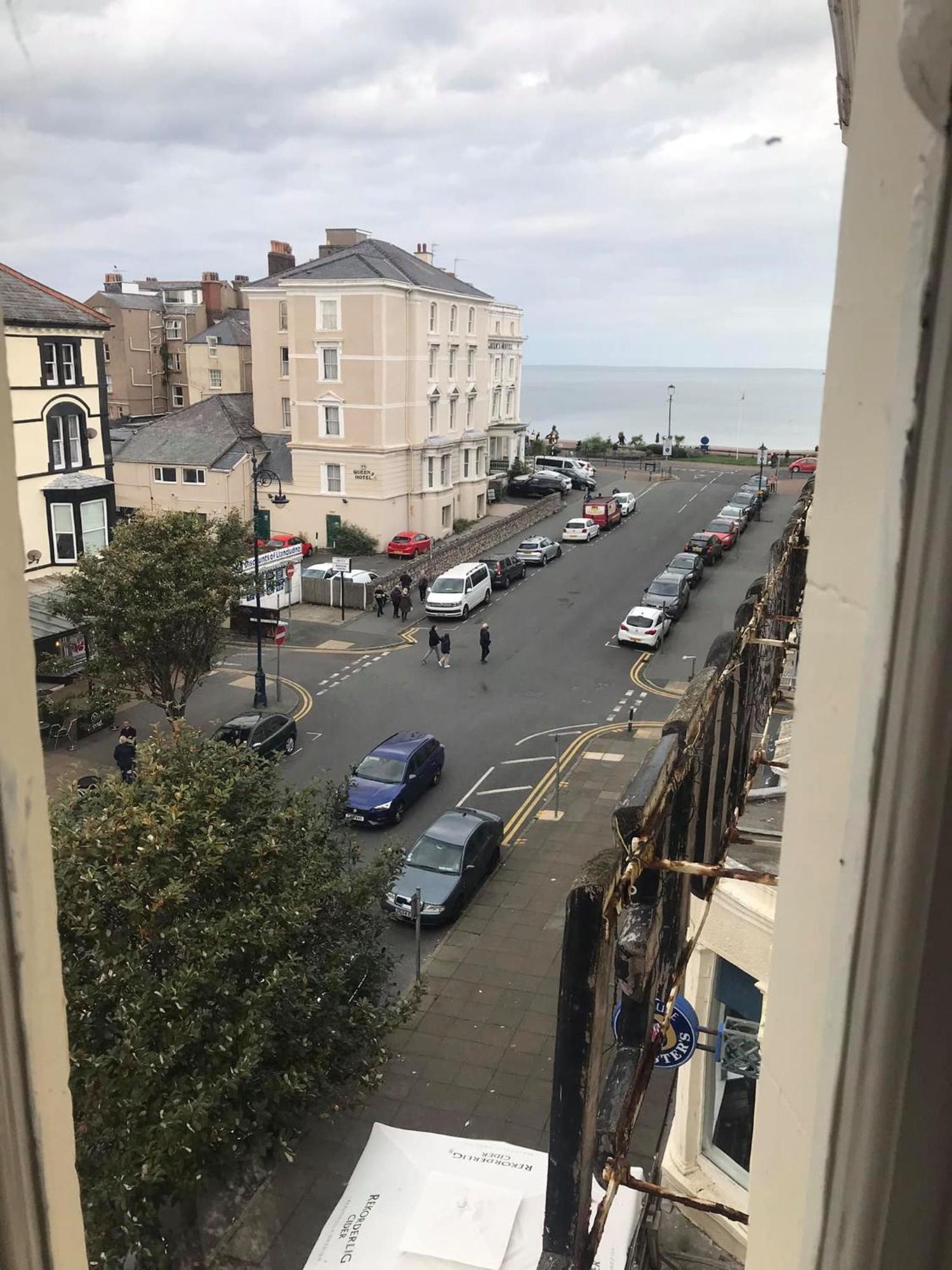 The New Alexandra Hotel Llandudno Luaran gambar