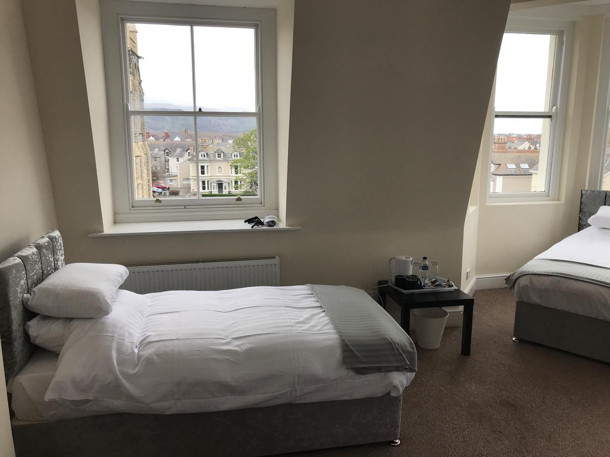 The New Alexandra Hotel Llandudno Luaran gambar